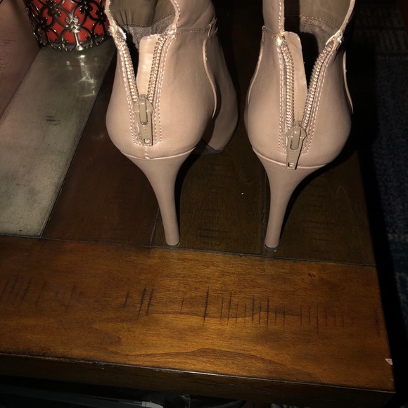 Jessica Simpson booties - Picture 4 of 8